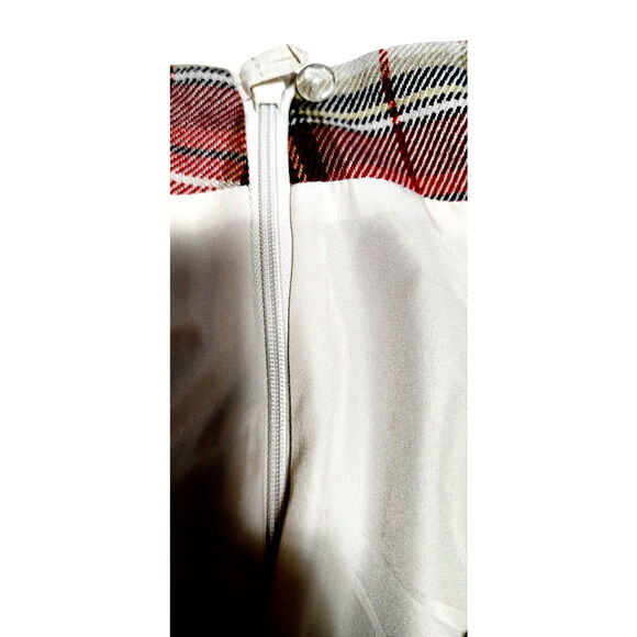 H&M Red Plaid Short Mini Skirt Womens Size 6 - Picture 5 of 6